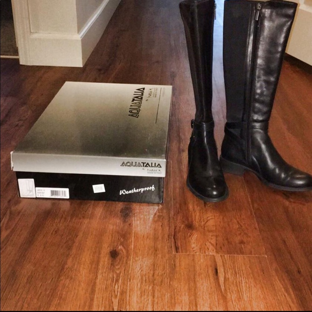 BRAND NEW size 6 1/2
Original box 
$650 new